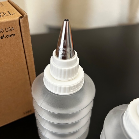 Pampered Chef decorator bottle Set ( 1585) NWT - Picture 4 of 4